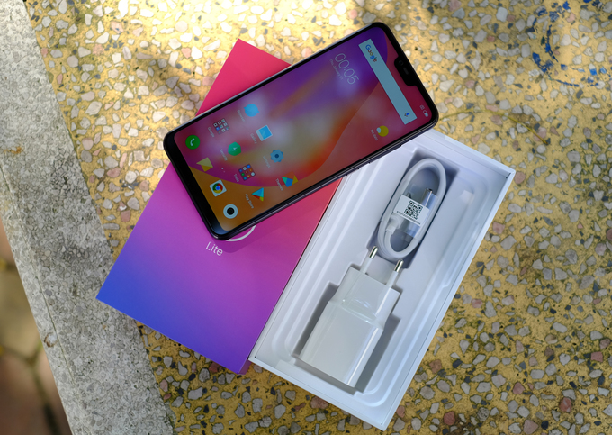 Smartphone có camera selfie 24 chấm của Xiaomi