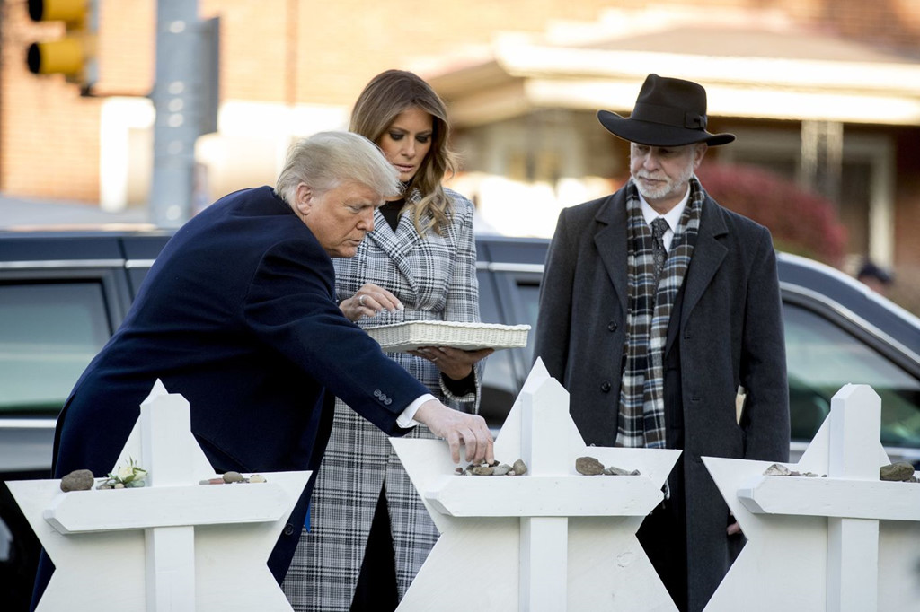 Bạo lực liên tiếp tại Mỹ: TT Trump là chất xúc tác?