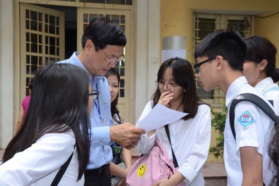 Đề thi tham khảo lớp 10 tại Hà Nội: 20% câu hỏi thuộc chương trình lớp 8, khó để đạt điểm 9, 10