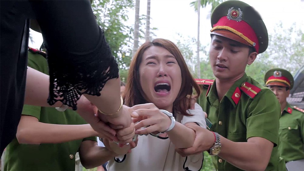 Gạo nếp gạo tẻ tập 78: Hân bị bắt giam, Nhân trở thành ông chồng khiến khán giả ức chế nhất hiện tại