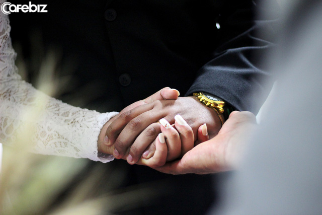 Gửi các cô gái ảo tưởng: Hôn nhân không phải là chiếc thẻ bảo hiểm và đàn ông không phải là phiếu ăn vĩnh viễn của bạn, cho nên hãy cật lực kiếm tiền đi!