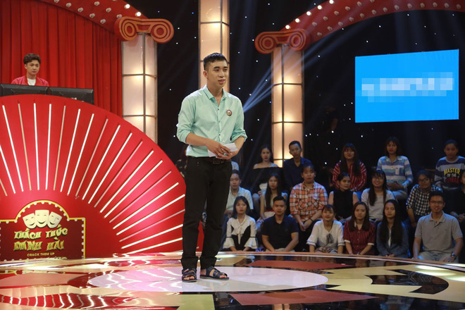 Trường Giang cáu giận khi bị lôi chuyện tặng nhà, xe cộ cho Nhã Phương lên truyền hình