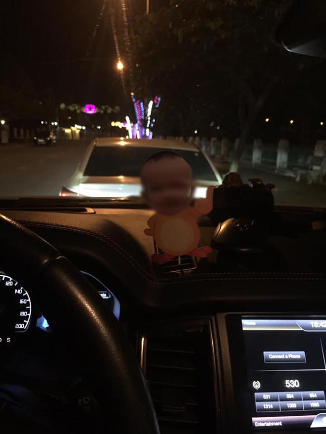 Chỉ là tấm ảnh bố khoe con trai nhưng câu chuyện đằng sau khiến cả nghìn người bất ngờ