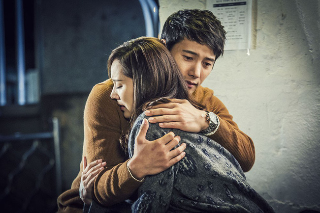 Tưởng con gái lấy chồng giàu được hưởng, mẹ đẻ còn không được bế cháu khiến cô gái không khỏi xót xa