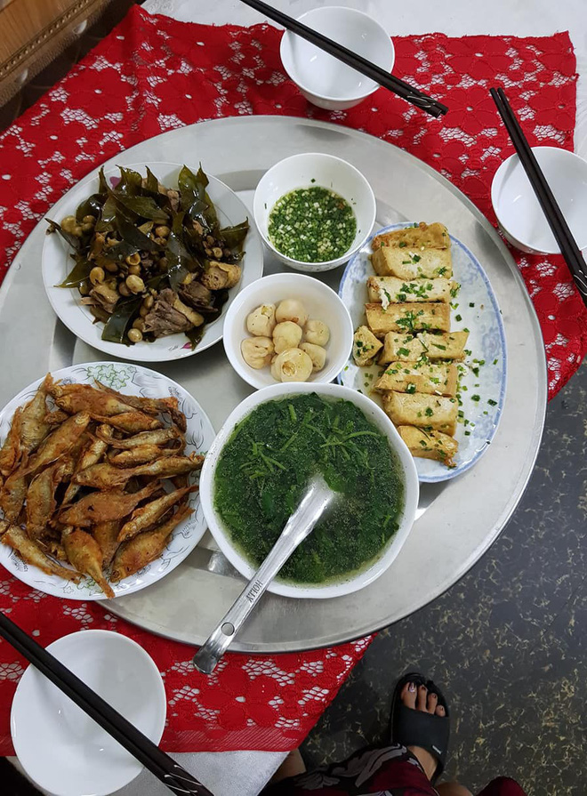 Chiêm ngưỡng album mâm cơm tự nấu của cô dâu 62 tuổi: Thảo nào vừa lấy được giai tân, mẹ chồng còn quý như vàng