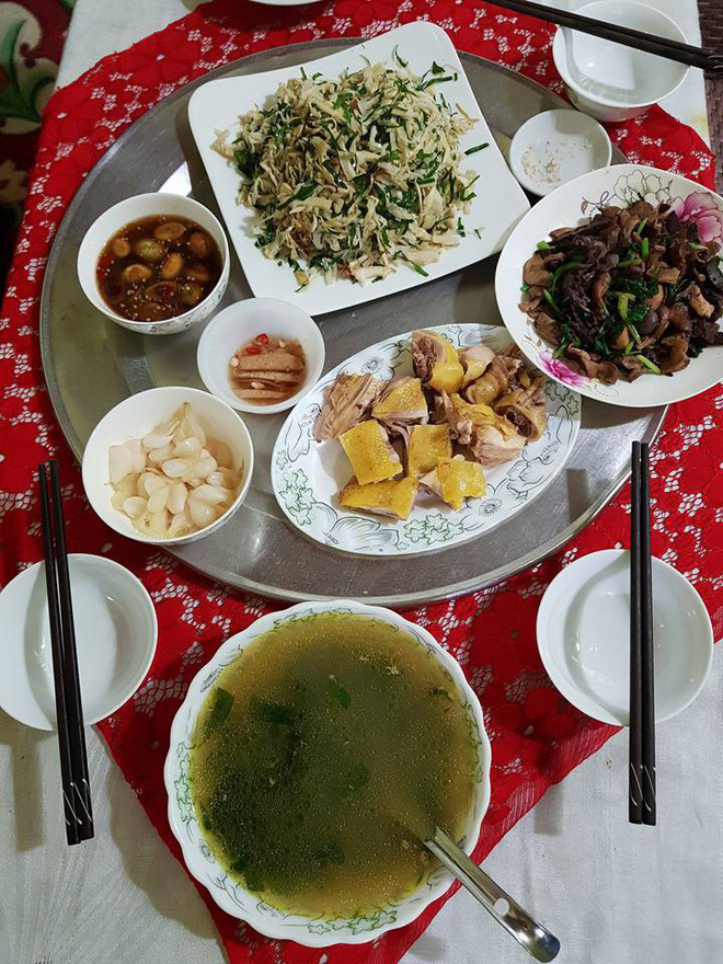 Chiêm ngưỡng album mâm cơm tự nấu của cô dâu 62 tuổi: Thảo nào vừa lấy được giai tân, mẹ chồng còn quý như vàng