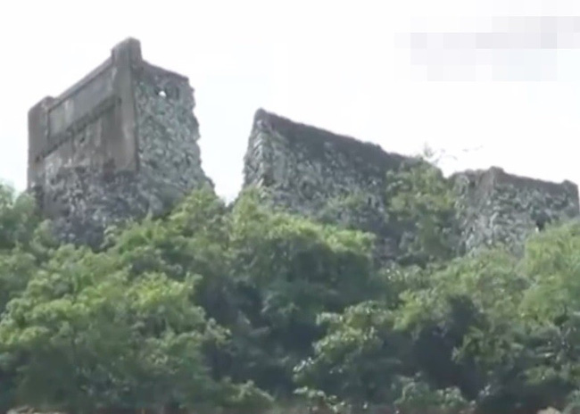 Rùng mình trước tội ác tàn độc của ông bố trẻ, một lúc đoạt mạng 2 con gái, vứt xác xuống núi rồi quay về nói dối lạc mất con