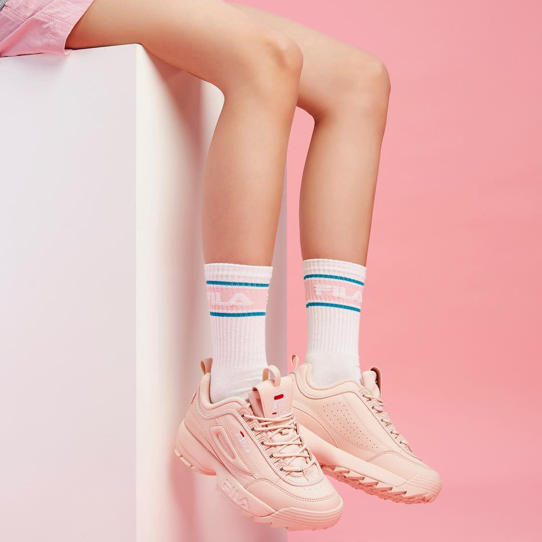 Danh hiệu sneaker đỉnh nhất 2018 không thuộc về đôi giày đắt đỏ nào mà lại là mẫu Fila huyền thoại vừa rẻ vừa chất này