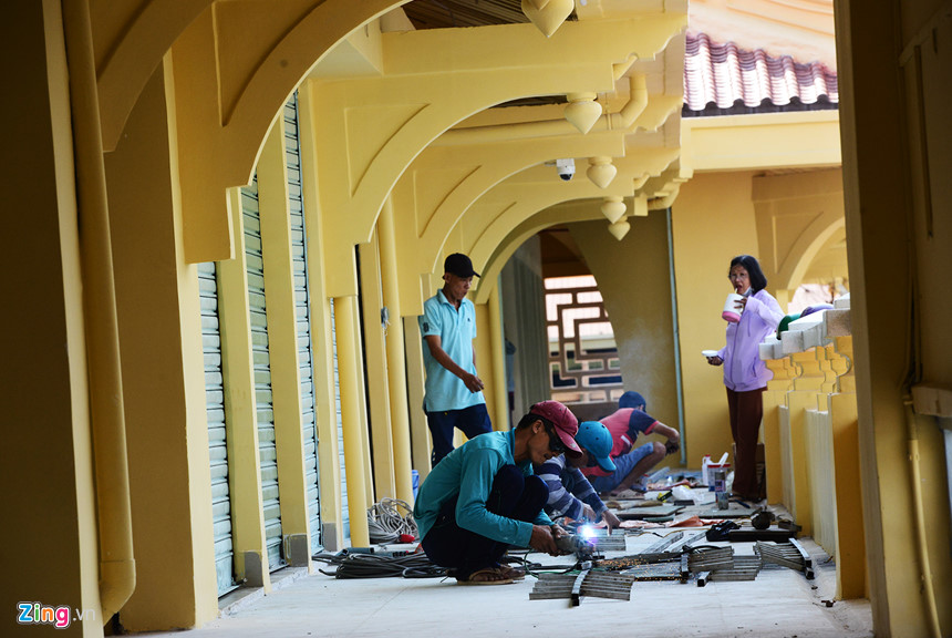 Tiểu thương trở lại ngôi chợ lớn nhất Sài Gòn sau 2 năm sửa chữa