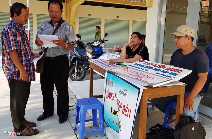 Tiểu thương trở lại ngôi chợ lớn nhất Sài Gòn sau 2 năm sửa chữa