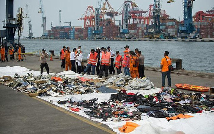 Video ảnh: Xót xa hình ảnh nạn nhân vụ rơi máy bay Lion Air chở 189 người