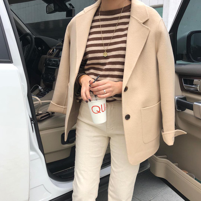 Ngoài blazer đen, có tới 5 kiểu blazer đẹp thôi rồi dành cho các nàng công sở