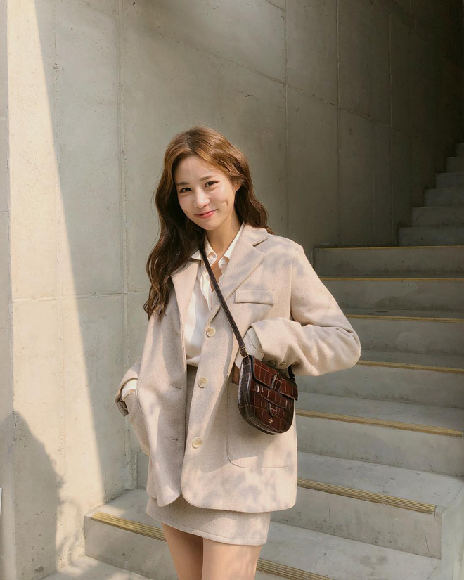 Ngoài blazer đen, có tới 5 kiểu blazer đẹp thôi rồi dành cho các nàng công sở