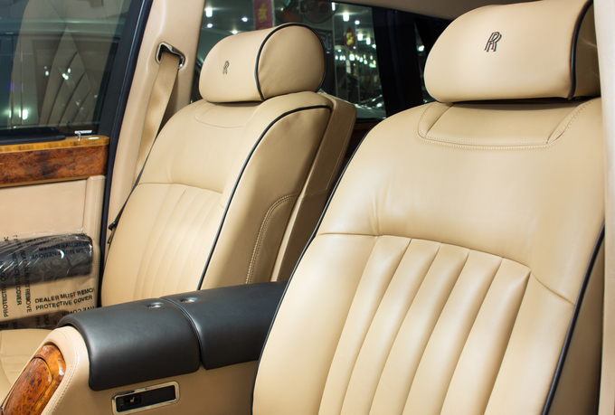 Rolls-Royce Phantom 2008 lăn bánh 10 năm, giá gần 10 tỷ đồng