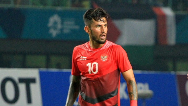Trụ cột Indonesia không muốn lên tuyển dự AFF Cup