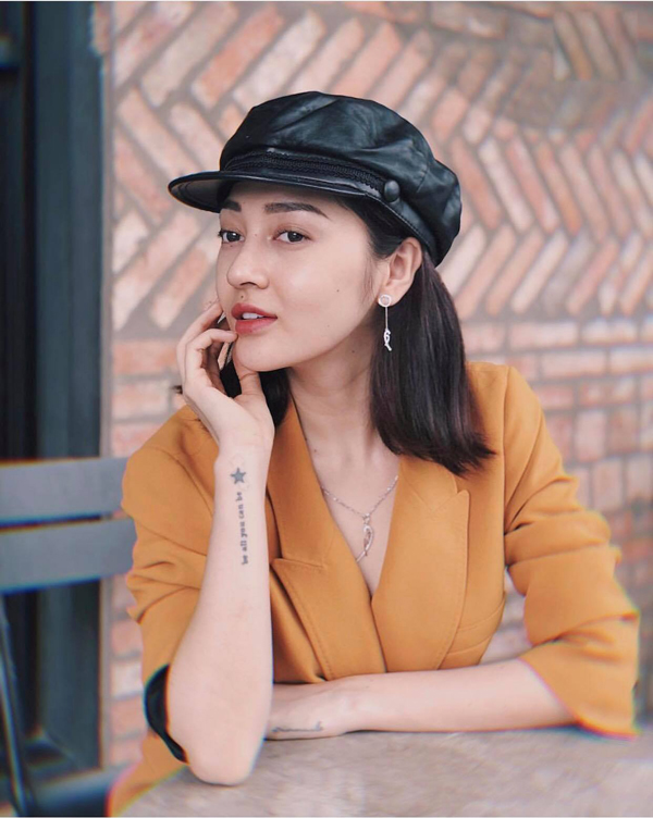 Mặc đẹp như sao Việt với gam màu hoạ tiết hợp xu hướng