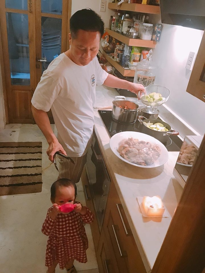 Chịu chơi như Phan Như Thảo: Mua 2 nhà đối diện nhau vì ngại đi làm xa