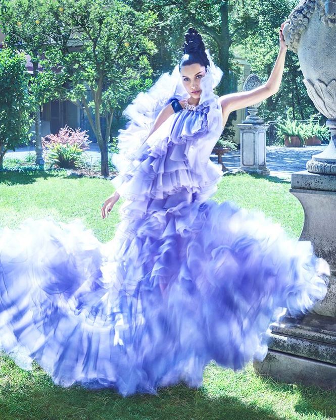 Mê đắm dáng thon quyến rũ hút hồn của ‘chân dài’ Bella Hadid