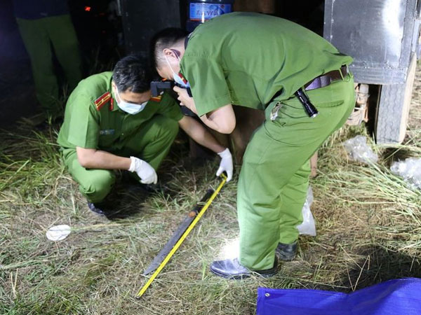 Đang đứng nói chuyện, 3 thanh niên 9X bị truy sát dẫn tới thương vong