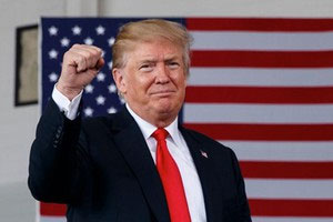 TT Trump gây sốc với quảng cáo phân biệt chủng tộc trước bầu cử