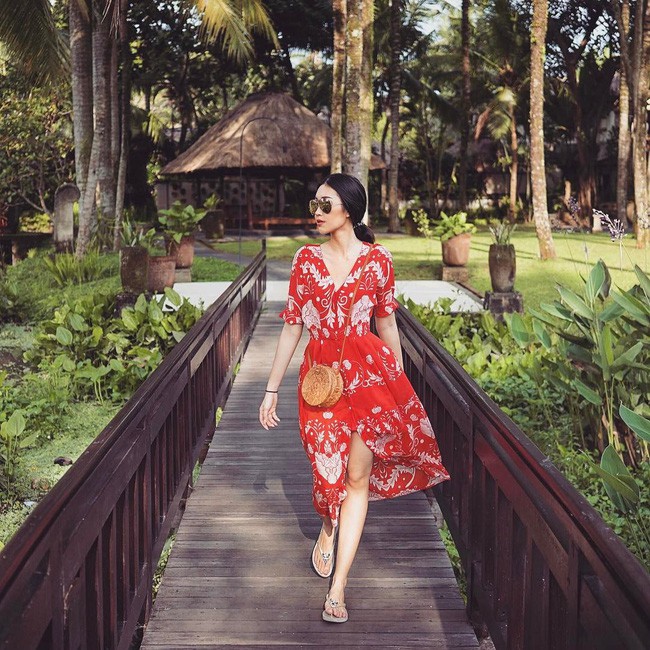 Sống chất như ái nữ tỷ phú: Mặt xinh dáng chuẩn như người mẫu, không khoe đồ hiệu, chỉ chia sẻ niềm đam mê ẩm thực