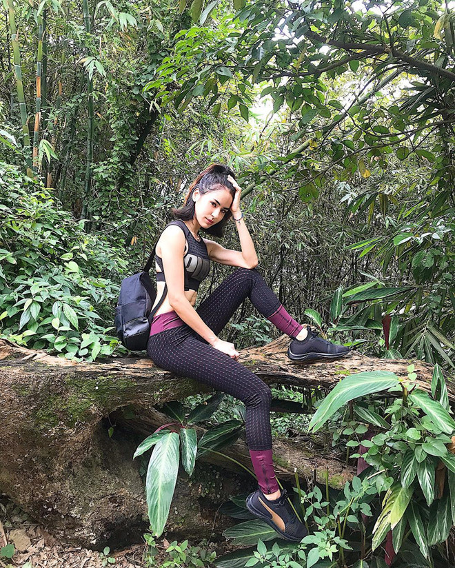 Vẻ ngoài nóng bỏng, cá tính của 3 chị em là con lai Pháp