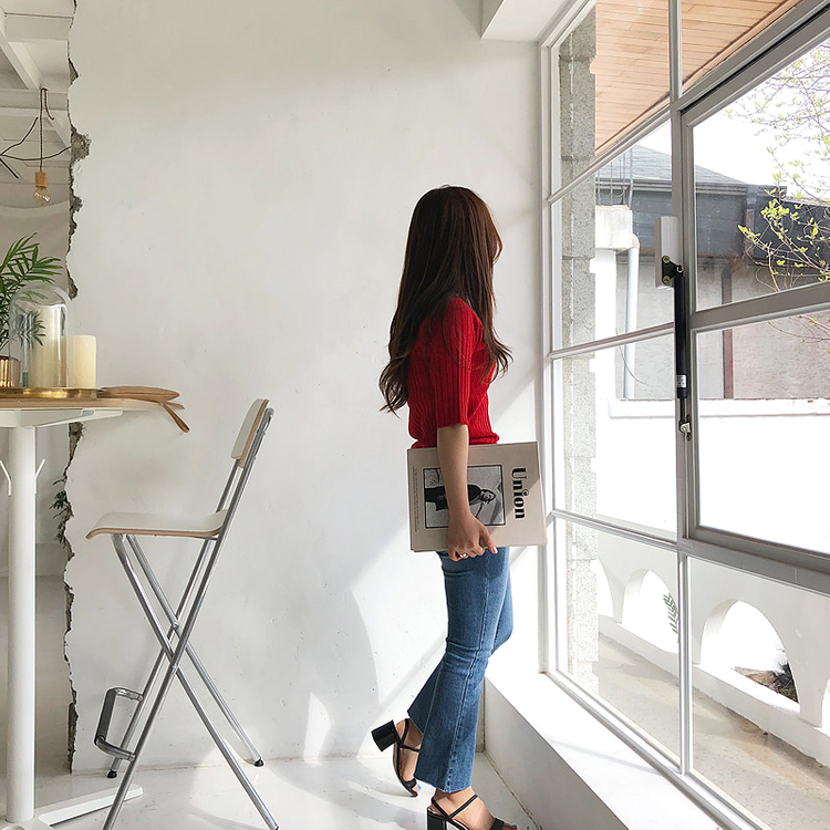 Tận cùng cô đơn: Tự lập nick giả nhắc mình ngủ sớm, để relationship, mua bánh kem kỷ niệm hẹn hò như thật!