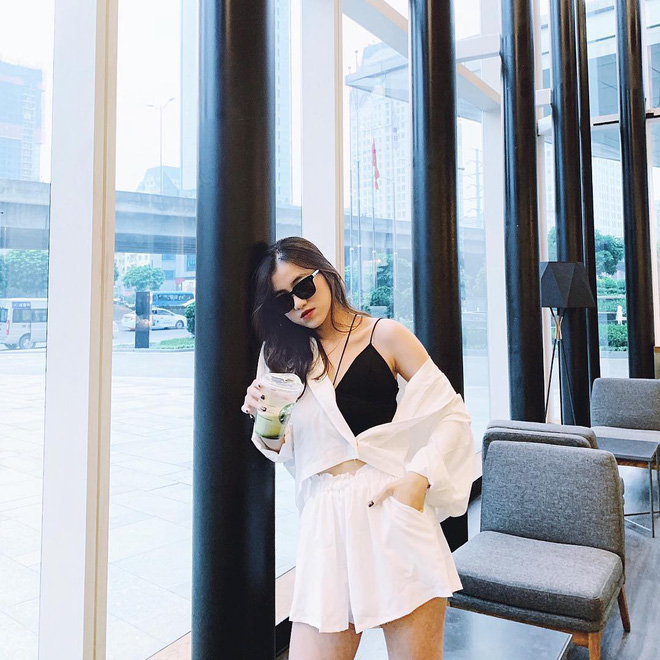 Mẫu ảnh của hội Hypebeast Hà Nội: Cũng là tiểu thư con nhà giàu, khí chất sang chảnh Mẫu ảnh của hội Hypebeast Hà Nội: Cũng là tiểu thư con nhà giàu, khí chất sang chảnh