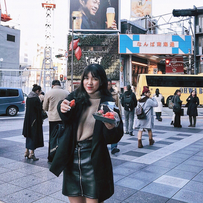 Mẫu ảnh của hội Hypebeast Hà Nội: Cũng là tiểu thư con nhà giàu, khí chất sang chảnh Mẫu ảnh của hội Hypebeast Hà Nội: Cũng là tiểu thư con nhà giàu, khí chất sang chảnh