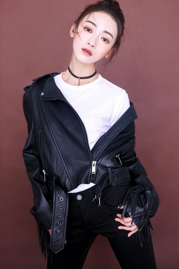 Bị Ngụy Anh Lạc nhập, Ngô Cẩn Ngôn hết phim mà vẫn tiếp tục loạn ngôn