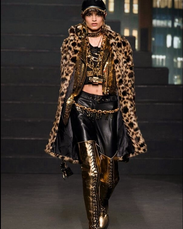 Người đẹp Việt lăng xê họa tiết da báo hot nhất mùa thu đông 2018