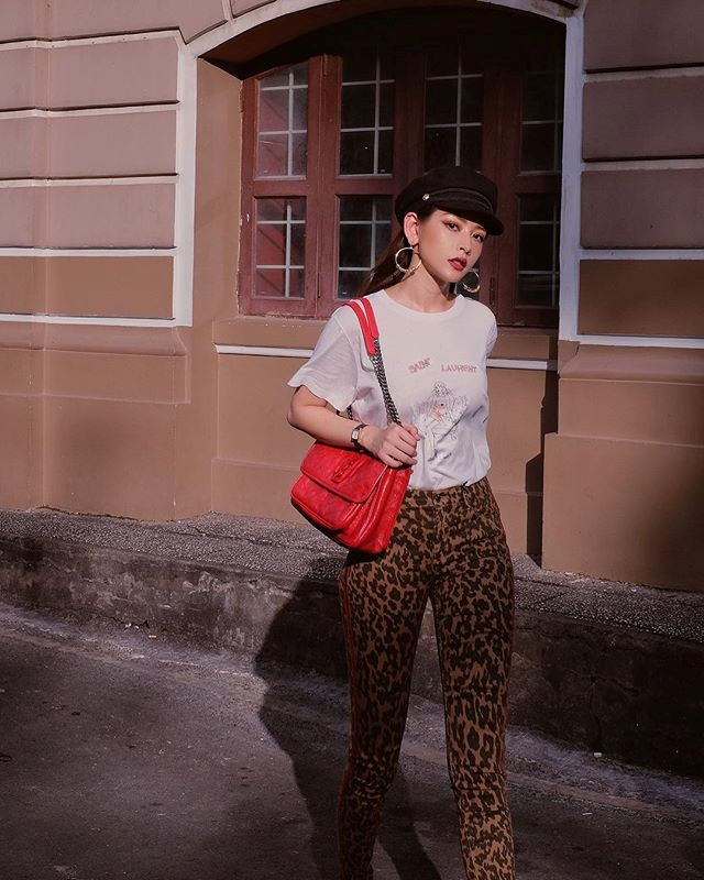 Người đẹp Việt lăng xê họa tiết da báo hot nhất mùa thu đông 2018