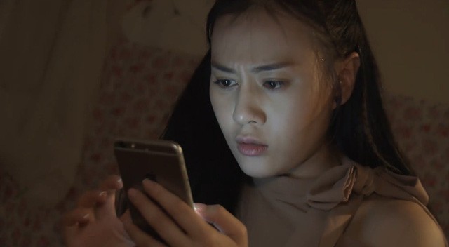 Quá cẩu thả, Quỳnh búp bê lại bị phát hiện lỗi sai phi lý, cho nữ chính tự lập Fanpage hạ bệ mình