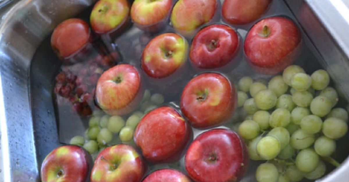 5 cách rửa hoa quả giúp loại bỏ hóa chất không phải ai cũng biết