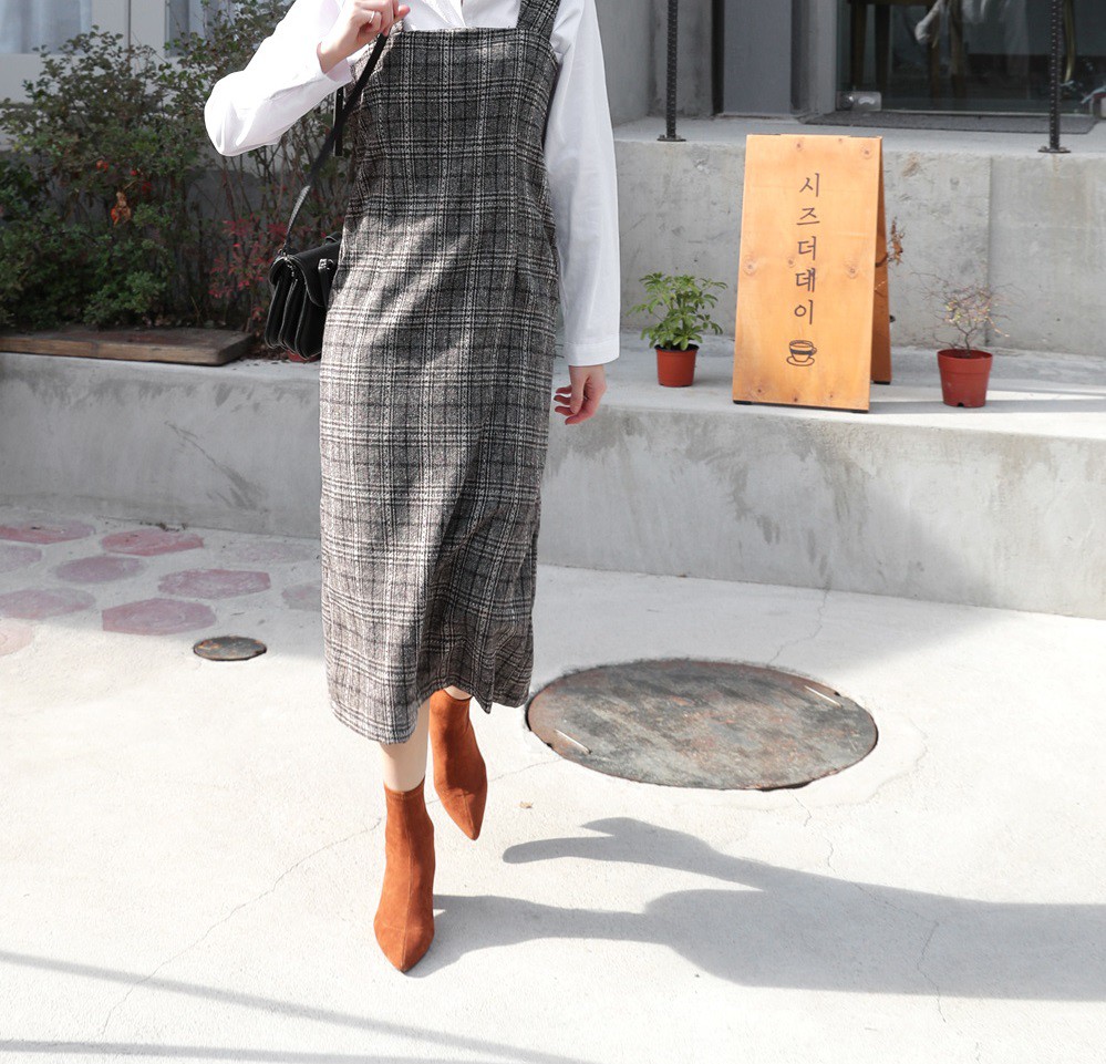 Tranh thủ sắm 4 mẫu váy liền dày dặn này để đông năm nay tha hồ diện từ sở làm tới bàn tiệc