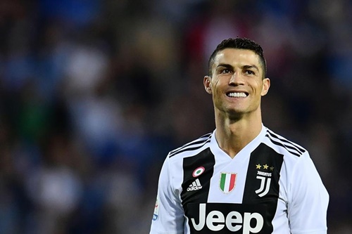Matuidi: Ronaldo tập như điên từ ngày đến Juventus