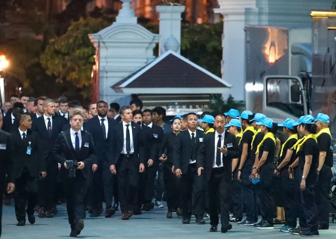 Cầu thủ Leicester có mặt tại Bangkok, viếng cố Chủ tịch Vichai