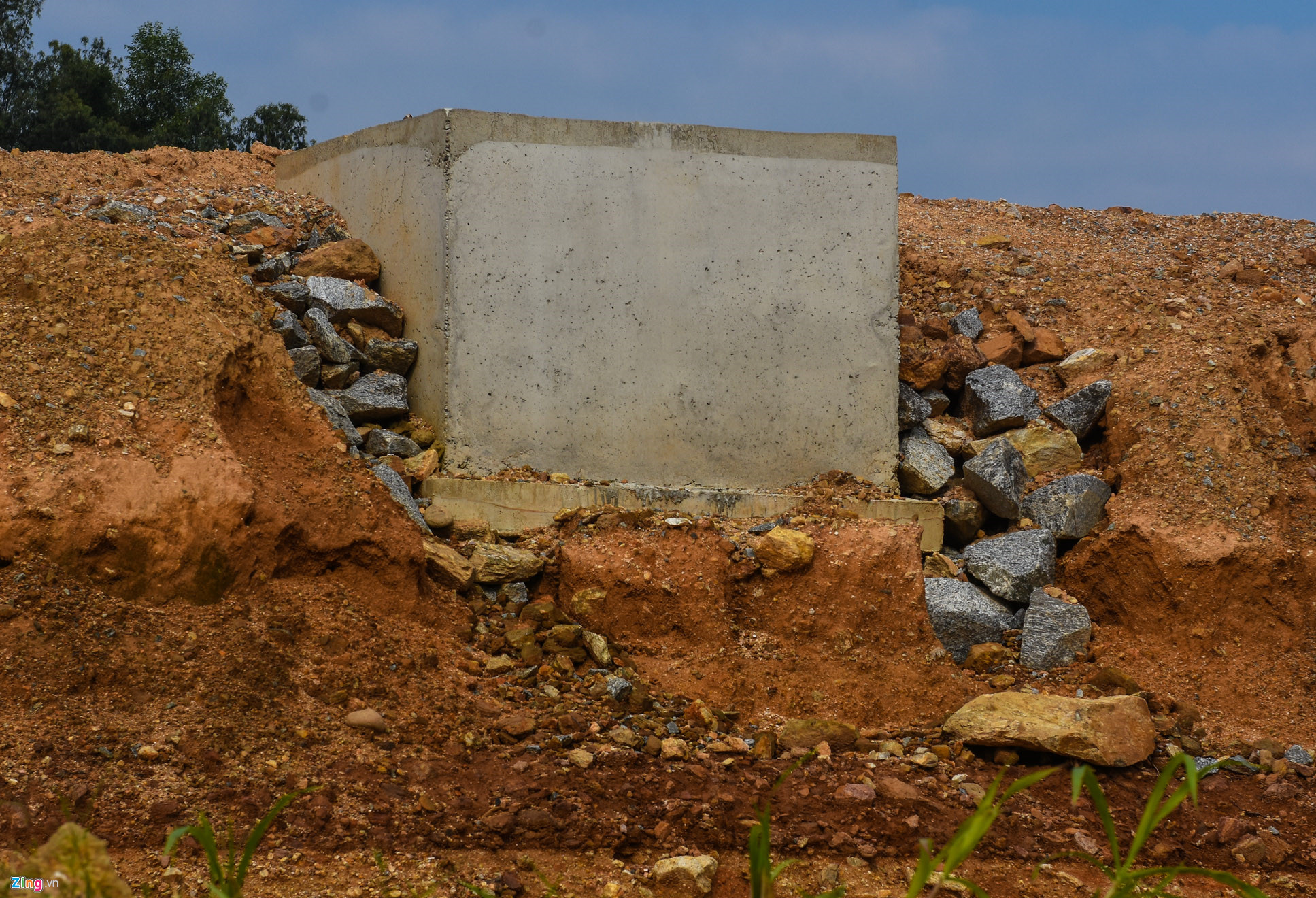 Video ảnh: Cận cảnh vòng xoay cao tốc 34.500 tỷ sụt lún cần 300 ngày khắc phục