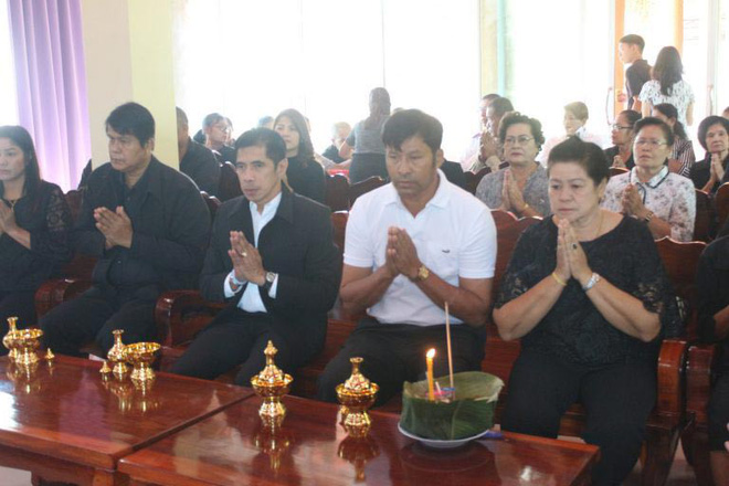 Rùng mình tin mới về Á hậu tử nạn cùng chủ tịch Leicester do bố đẻ tiết lộ
