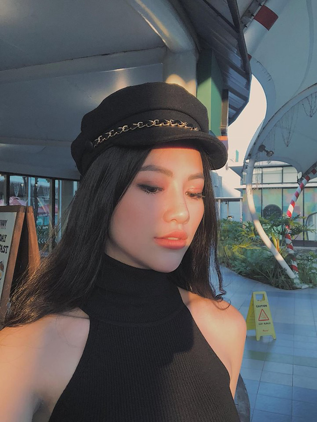 Ảnh đời thường của Tân Hoa hậu Trái Đất 2018: Tiếng Anh chuẩn, thành tích học xuất sắc, lại còn đẹp hết phần thiên hạ Ảnh đời thường của Tân Hoa hậu Trái Đất 2018: Tiếng Anh chuẩn, thành tích học xuất sắc, lại còn đẹp hết phần thiên hạ