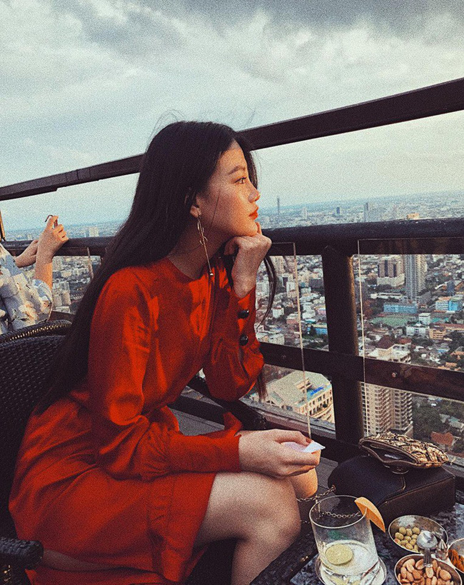 Ảnh đời thường của Tân Hoa hậu Trái Đất 2018: Tiếng Anh chuẩn, thành tích học xuất sắc, lại còn đẹp hết phần thiên hạ Ảnh đời thường của Tân Hoa hậu Trái Đất 2018: Tiếng Anh chuẩn, thành tích học xuất sắc, lại còn đẹp hết phần thiên hạ