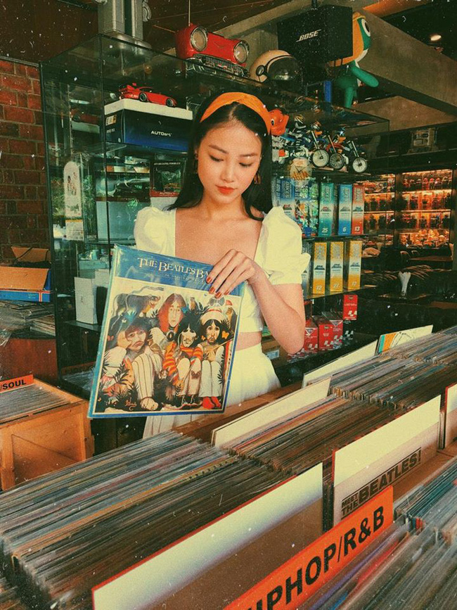 Ảnh đời thường của Tân Hoa hậu Trái Đất 2018: Tiếng Anh chuẩn, thành tích học xuất sắc, lại còn đẹp hết phần thiên hạ Ảnh đời thường của Tân Hoa hậu Trái Đất 2018: Tiếng Anh chuẩn, thành tích học xuất sắc, lại còn đẹp hết phần thiên hạ