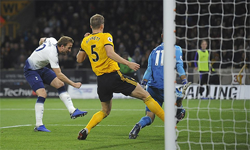 Tottenham soán chỗ của Arsenal trong top 4