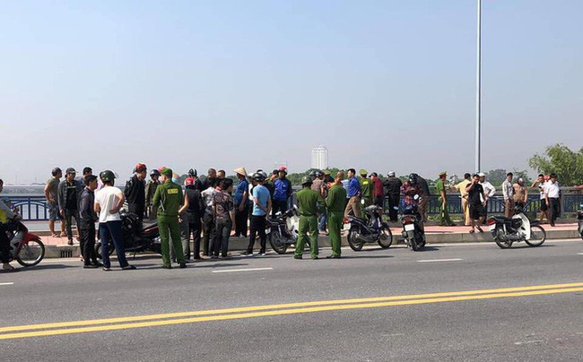 Gia cảnh éo le của nữ sinh đang mang bầu nhảy cầu tự tử sau khi cãi nhau với bạn trai