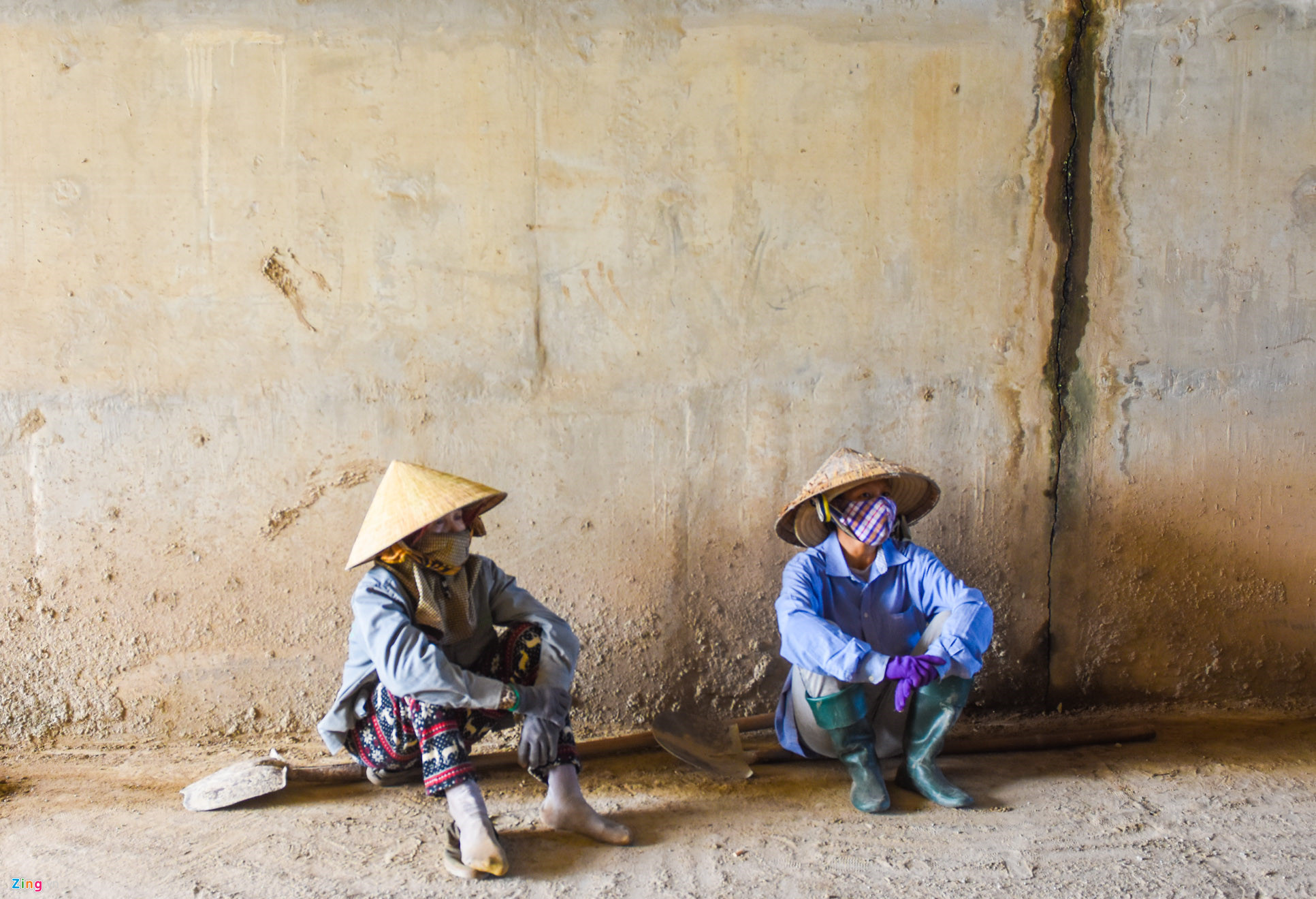 Video ảnh: Dân khốn khổ vì nhà thầu cao tốc 34.500 tỷ chậm khắc phục đường