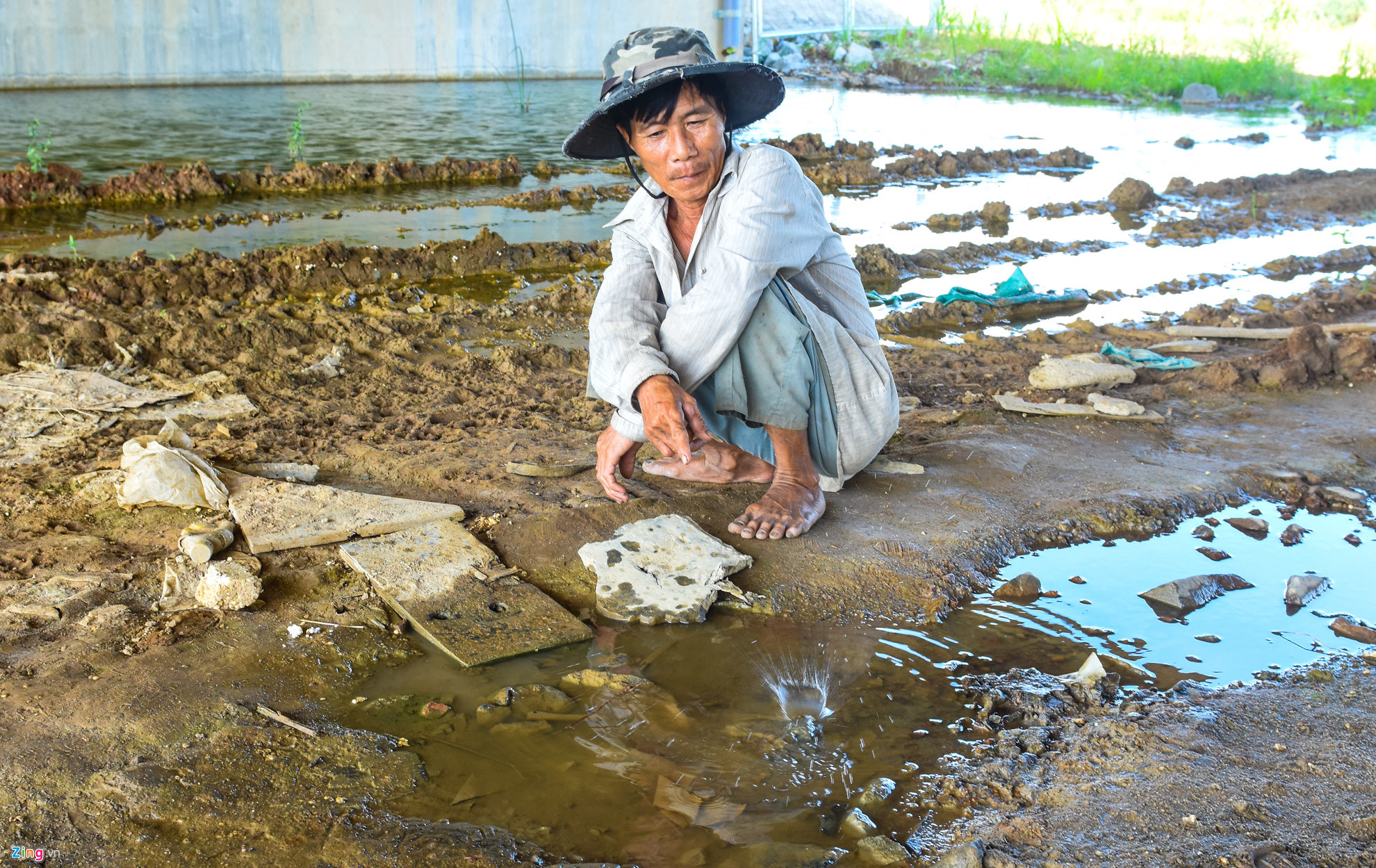 Video ảnh: Dân khốn khổ vì nhà thầu cao tốc 34.500 tỷ chậm khắc phục đường