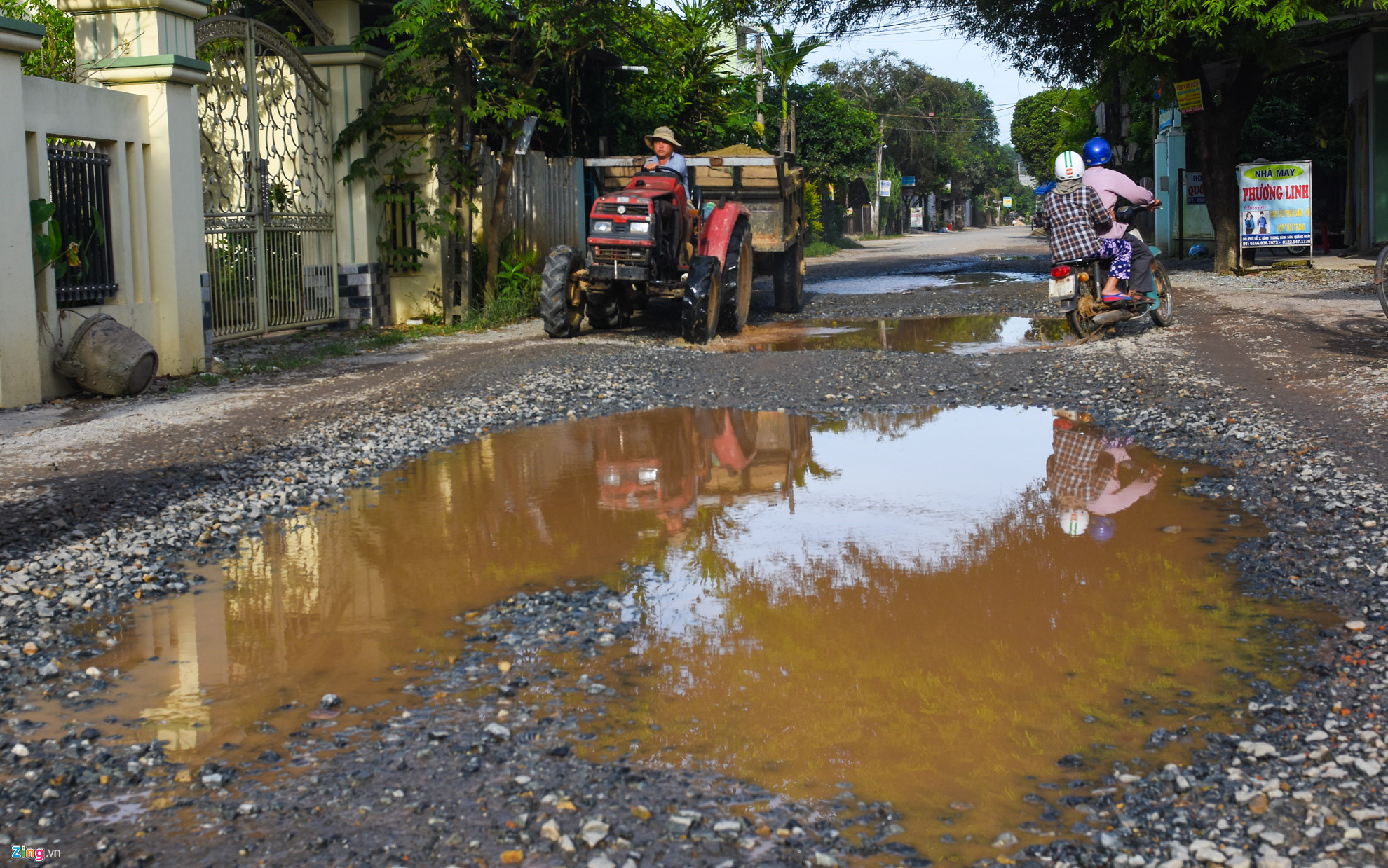 Video ảnh: Dân khốn khổ vì nhà thầu cao tốc 34.500 tỷ chậm khắc phục đường