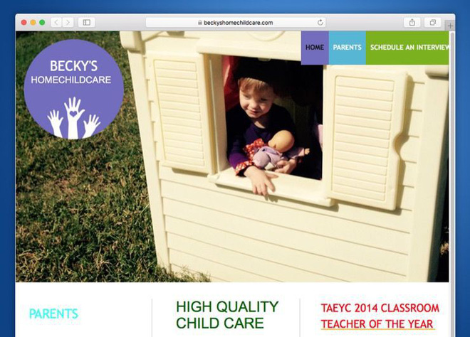 Không an tâm khi gửi con 6 tháng tuổi, bố gắn camera vào ghế ngồi, phát hiện điều đau lòng