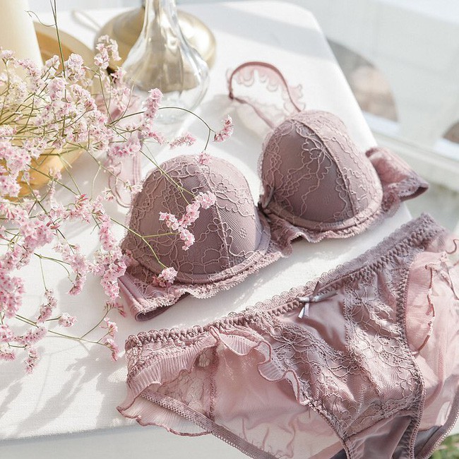 Để mặc chiếc áo ngực của mình thật lâu bền, các nàng cần tránh 4 sai lầm sau khi giặt giũ và bảo quản