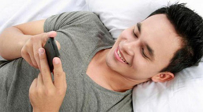 Biết chồng và hàng xóm lén lút qua lại, tôi chơi trò ném đá giấu tay khiến họ chấm dứt ngay mối quan hệ